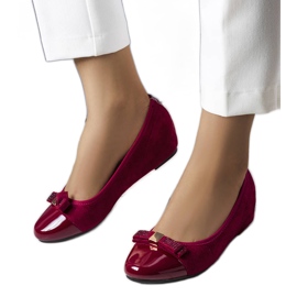 Bailarinas burdeos con cuña interior de Cailot rojo