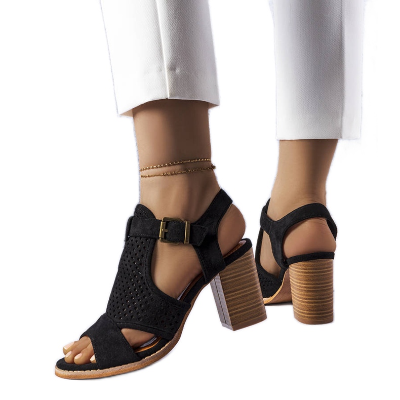 Sandalias caladas negras de Courtois negro
