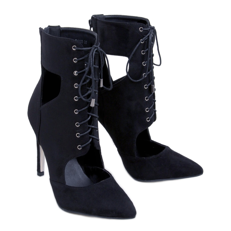 BM Botas recortadas en un pin de Demi Nero negro