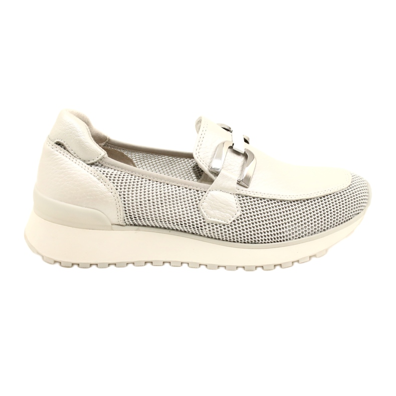 Mocasines de cuero para mujeres de Caprice con decoración 9-24502-20 132 Pearl peine blanco