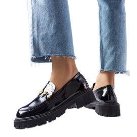 Zapatos de charol negro con perlas Serlait blanco