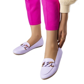 Mocasines morados con cadena de Mamie púrpura