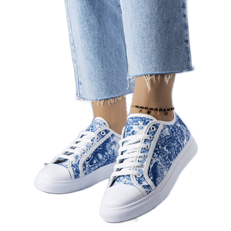 Deportivas de tejido blanco y azul de Aucoin Deportivas de tejido blanco y azul de Aucoin