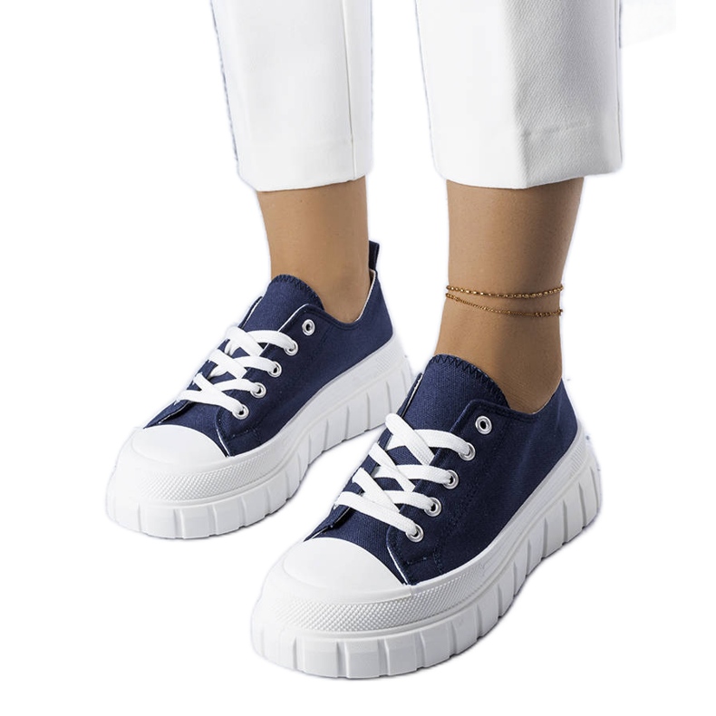 Zapatillas con plataforma azul marino de Bellemare
