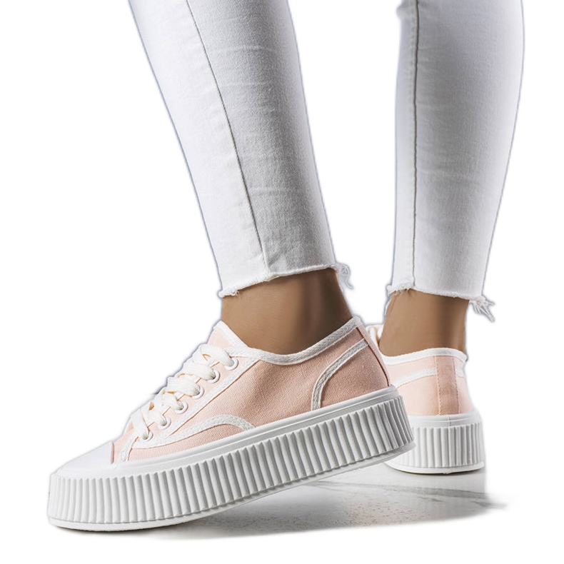 Zapatillas rosa claro con plataforma de Dolores rosado