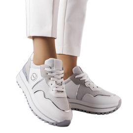 BM Deportivas blancas con aplicaciones de purpurina de Léves blanco