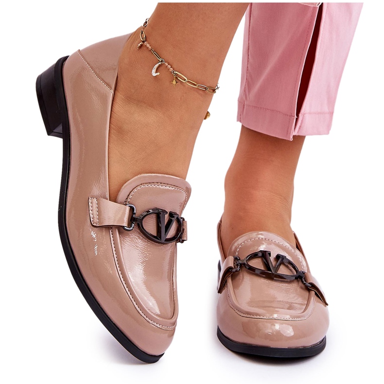 Vinceza Mocasín Tacón Plano Marra Charol Beige