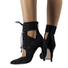 Botas negras de tacón alto de Virginie. negro