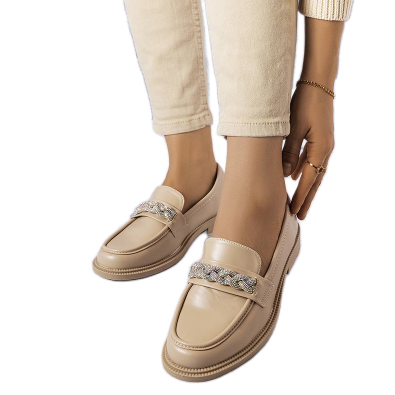 Mocasines beige con pedrería de Colette
