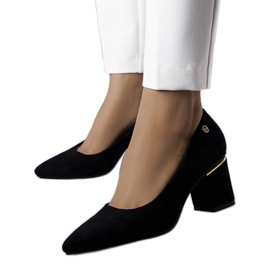 Elegantes zapatos de salón negros de Guérette