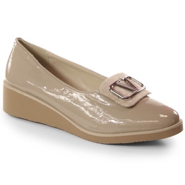 Zapatos mujer charol con cuña beige Jezzi RMR2265-3