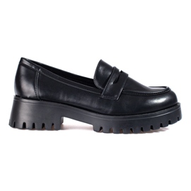 Elegantes mocasines negros en la plataforma Shelovet