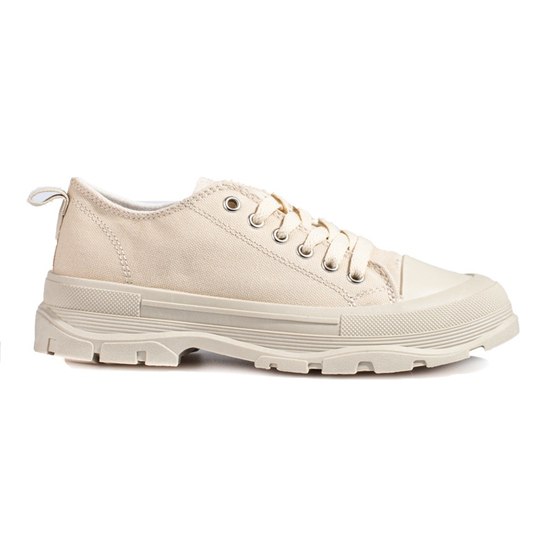Zapatillas clásicas de mujer en la plataforma Shelovet. beige