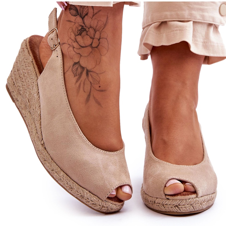 Sandalias con cuña de ante beige Elsie marrón