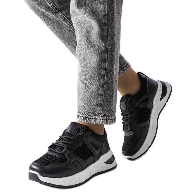 Deportivas negras de materiales combinados de Caya negro