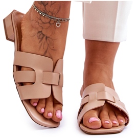 FJ1 Pantuflas Clásicas Mujer Piel Beige Fendy