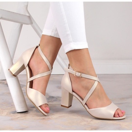 Sandalias mujer perla beige en poste Sergio Leone SK862