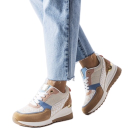 Zapatillas beige y azules de Mireault.