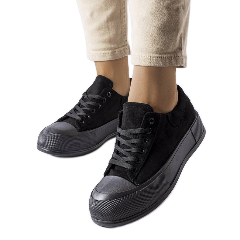 BM Zapatillas negras con plataforma de Agathe. negro