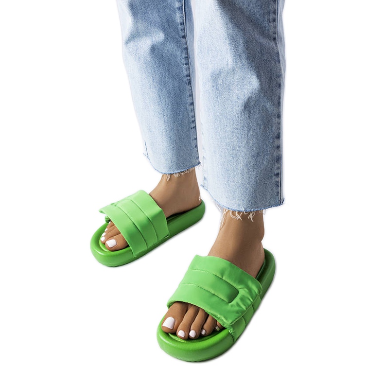 BM Zapatillas velcro verdes de Aleron