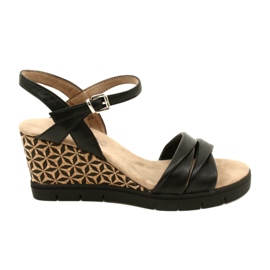Sandalias de cuero con cuña Caprice 9-28710-20 040 Softnap negro