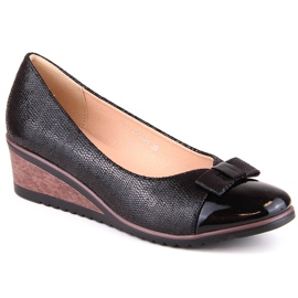 Zapatos de salón de mujer negros con cuña Potocki SZ12062