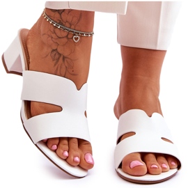 Chanclas Clásicas de Piel con Tacón Bajo, Blanco