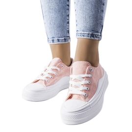 Zapatillas rosas con plataforma de Bélair. rosado