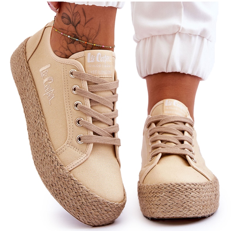 Zapatillas trenzadas de moda Lee Cooper LCW-23-31-1795L Beige