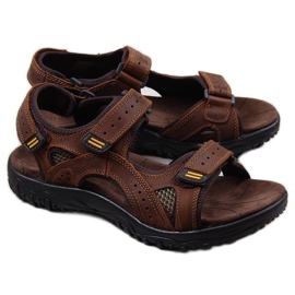 Sandalias hombre McKeylor 8654 piel marrón con velcro