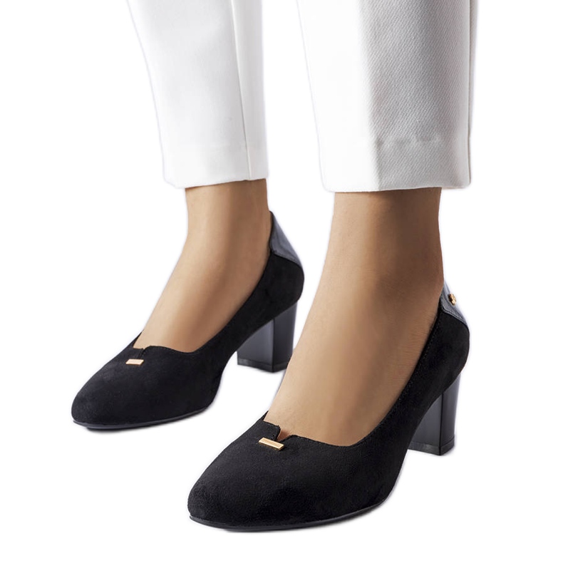 Elegantes zapatos negros de Vinceza