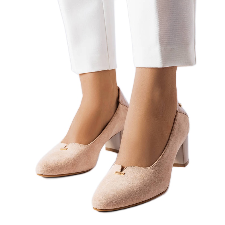 Elegantes zapatos beige de Vinceza