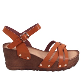 BM Sandalias cuña camel marrón