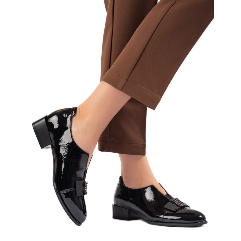 W. Potocki Zapatos de tacón elegantes lacados Potocki negro