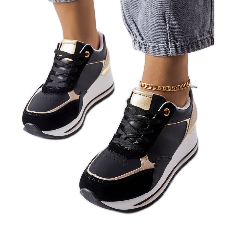 Zapatillas negras con cuña de Harvé negro