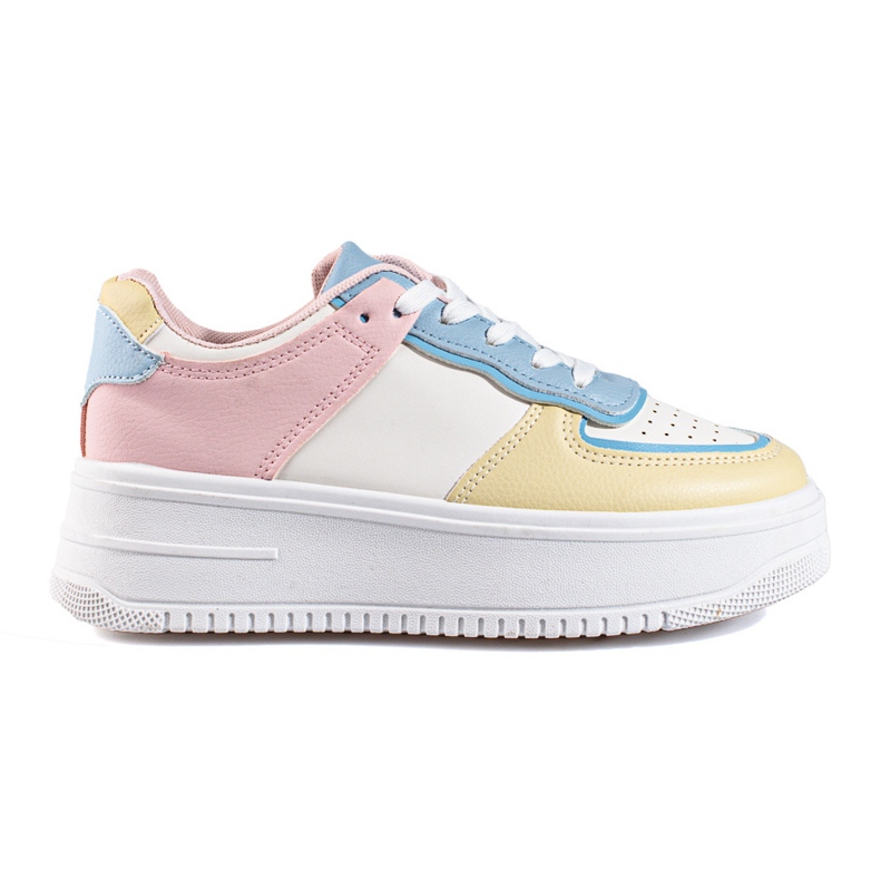 Zapatillas multicolores sobre una gruesa plataforma Shelovet. rosado