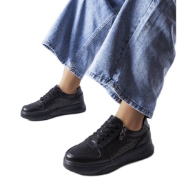 Zapatos de piel negros decorados con una cremallera Jezzi