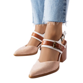 Zapatos de tacón de aguja beige de Hardouin