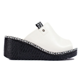 Pantuflas mujer cuña Shelovet blancas blanco