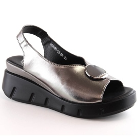 Sandalias de mujer en piel con cuña y plataforma metalizada Filippo DS4457 gris