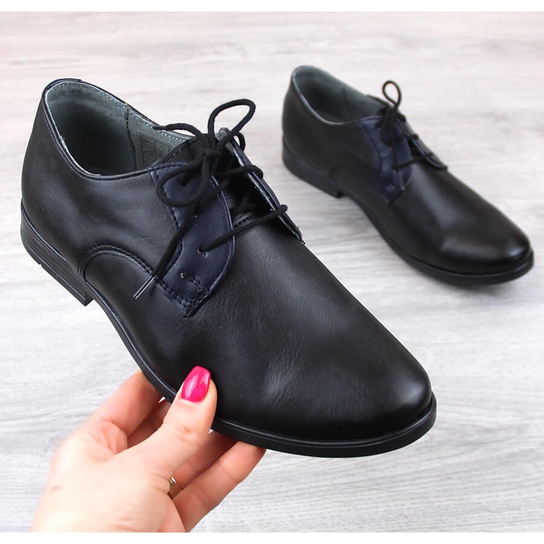 Zapatos comunión niño cómodos negro Kornecki 6120