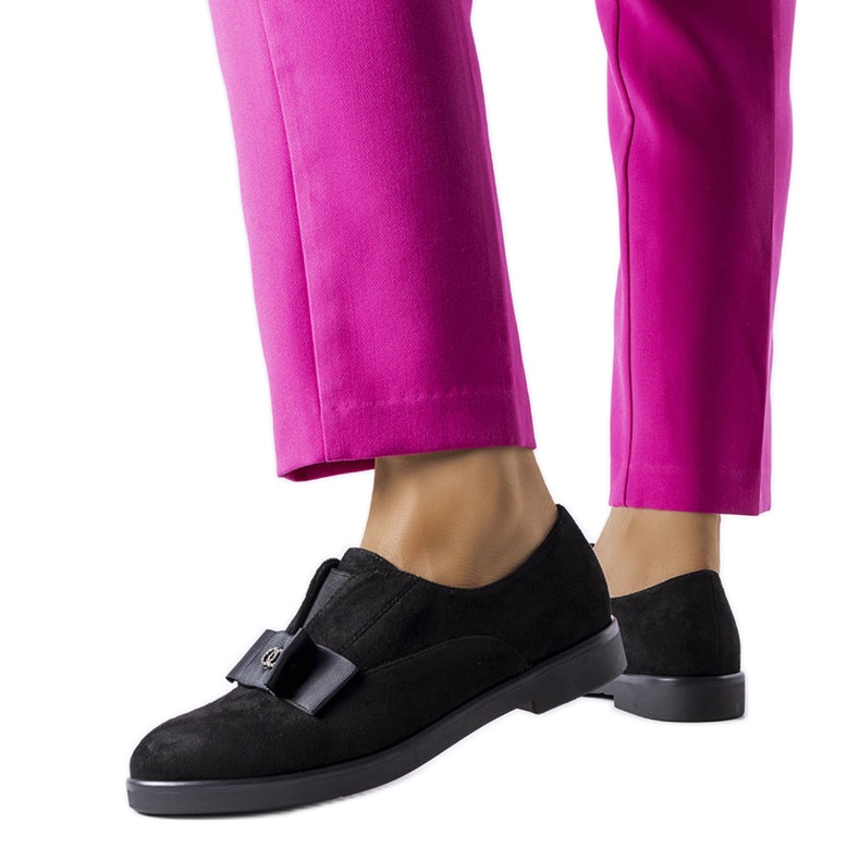 Zapatos slip-on negros de Mutton Zapatos slip-on negros de Mutton