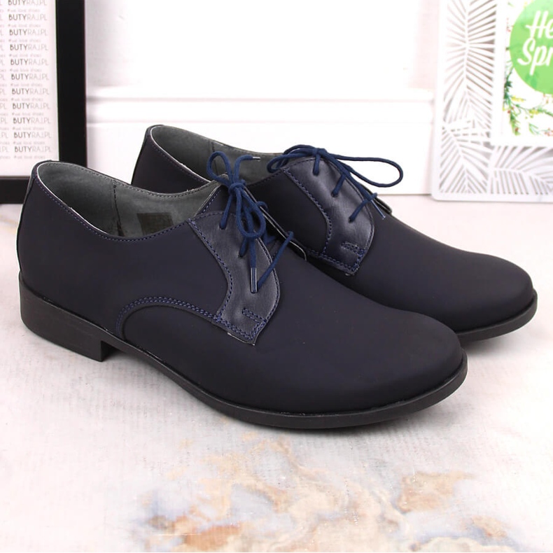 Zapato de comunión juvenil azul marino Kornecki 6120