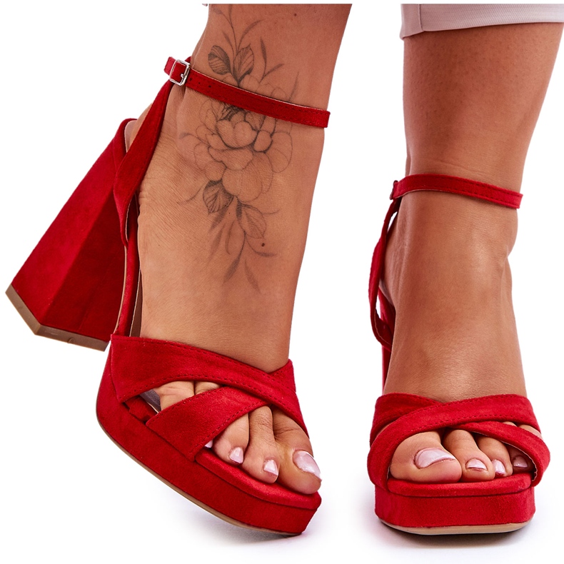 Sandalias de tacón cuadrado de ante rojo potente
