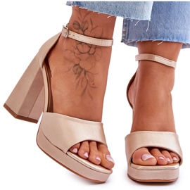 Sandalias De Satén Con Tacones Gruesos Beige Eternity