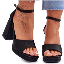 Sandalias de raso en tacones masivos Black Eternity negro