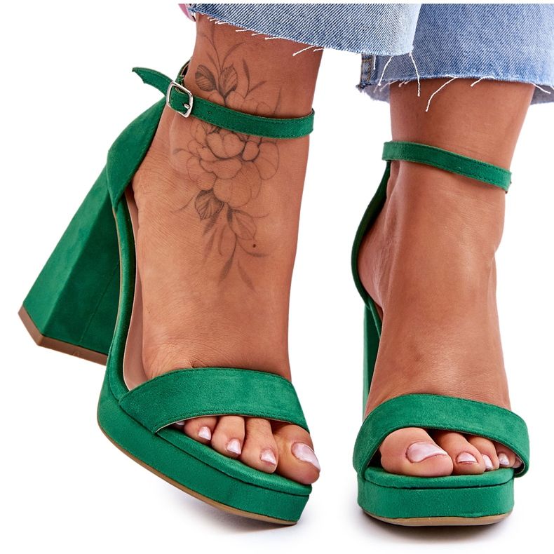 Sandalias de tacón cuadrado Merila verde ante de moda Sandalias de tacón cuadrado Merila verde ante de moda