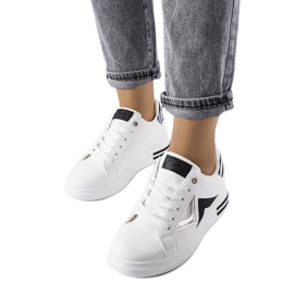 Zapatillas con plataforma en blanco y negro de Monty Zapatillas con plataforma en blanco y negro de Monty