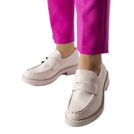 Mocasines elegantes beige de Élodie