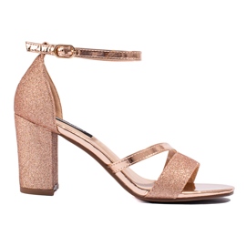 Sandalias de tacón con purpurina dorada Shelovet beige